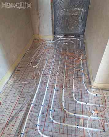 Продаж Квартира 2-кімнатна, 1/4 поверх на вул. Зелена Petrykiv