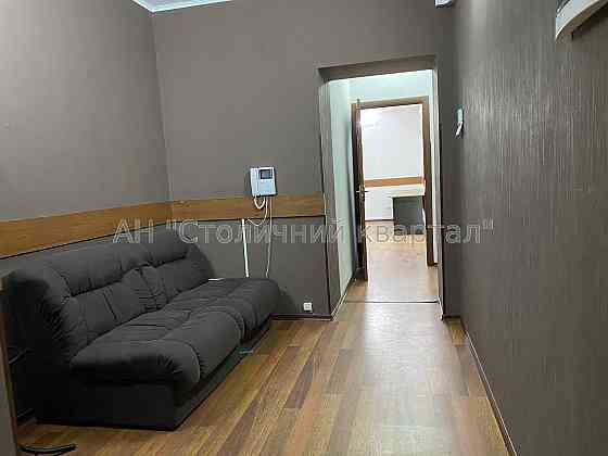 Продаж Будинок 4-кімнатний на Юрківська вул., 28 Київ