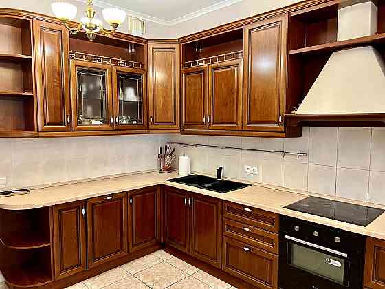 Продаж Квартира 3-кімнатна, 2/24 поверх на Левка Лук’яненка вул., д. 21к2 Kiev