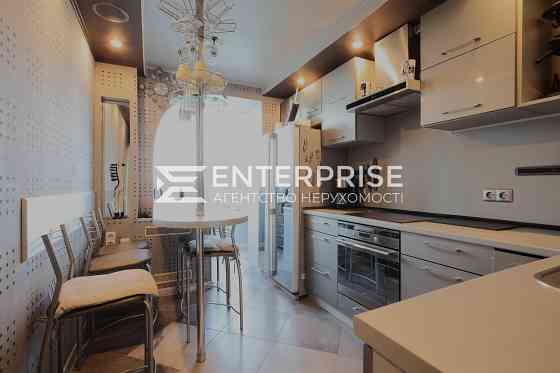 Продаж 3к Квартира 73 кв.м Сосницька вул. Киев