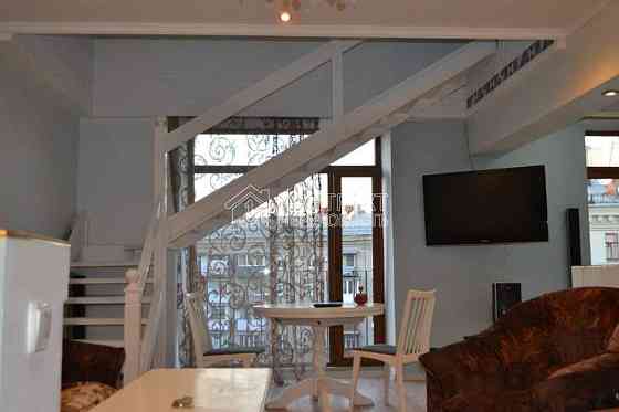 Оренда Квартира 5-кімнатна, 9/9 поверх на вул. Вірменський Kharkiv