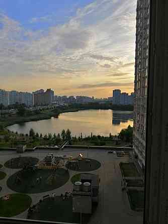 Продаж Квартира 2-кімнатна, 9/25 поверх на Ревуцького, 40Б Київ