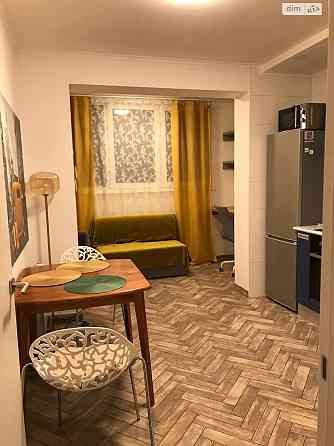 Продаж Квартира 1-кімнатна, 8/16 поверх на Максимовича Михайла вул., д. 7А Киев