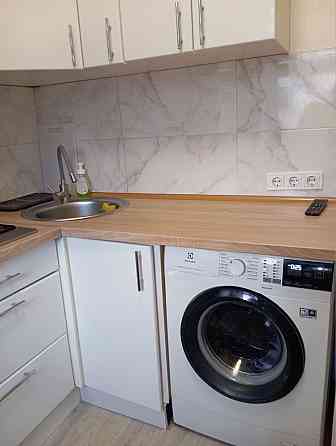 Продаж Квартира 1-кімнатна, 3/4 поверх на Патріарха Мстислава Скрипника вул., д. 1 Киев