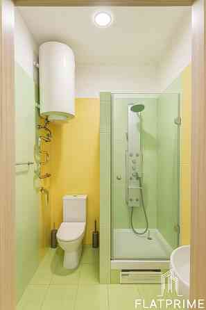 Продаж Квартира 5-кімнатна, 5/25 поверх на Дмитрівська вул. вул., д. 69 Kiev