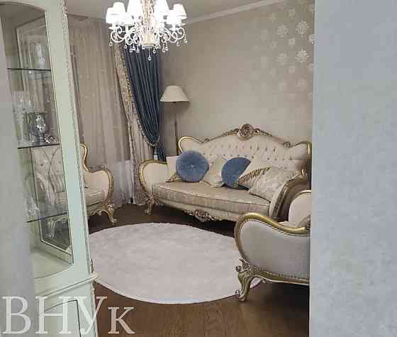 Продаж Квартира 3-кімнатна, 1/5 поверх на Анатолія Тегзи Uzhhorod