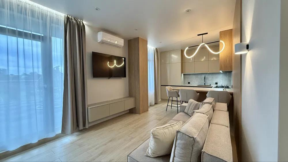 Продаж 1к Квартира 91 кв.м Лесі Українки, 21  - фото 2