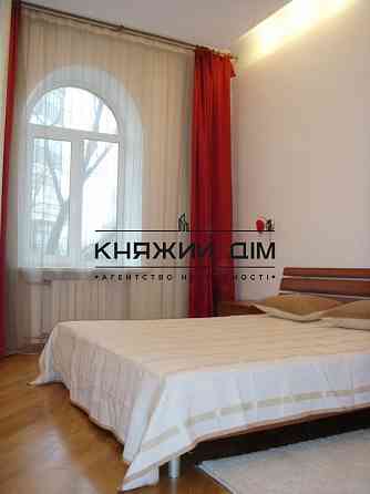 Оренда Квартира 2-кімнатна, 4/4 поверх на Лютеранская ул. Київ