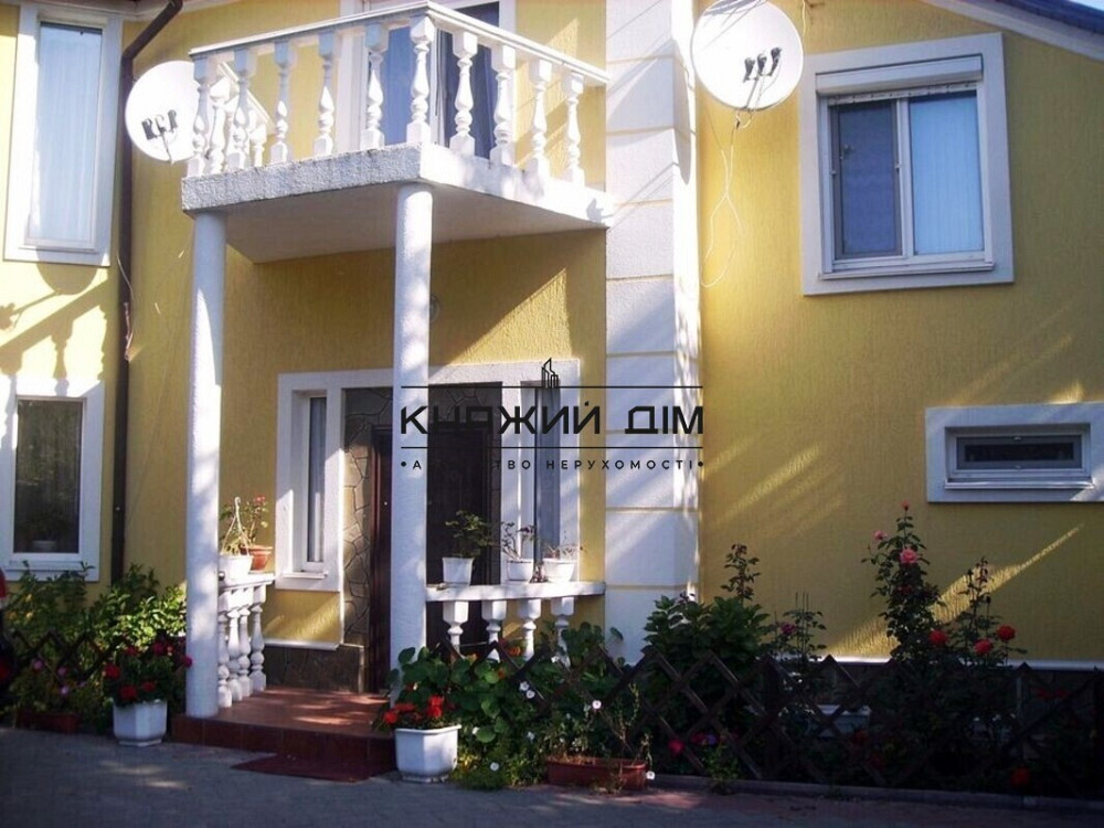 Оренда відмінного 3-х поверхового будинку на Русанівських Садах. № 139110 Київ - фото 1