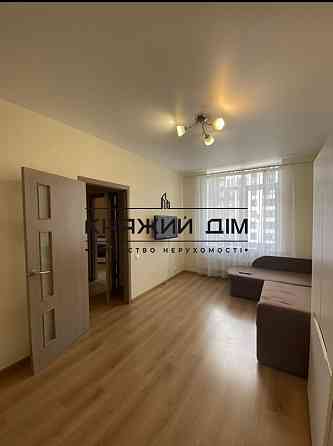 Оренда Квартира 1-кімнатна, 6/10 поверх на вул. Садовая 