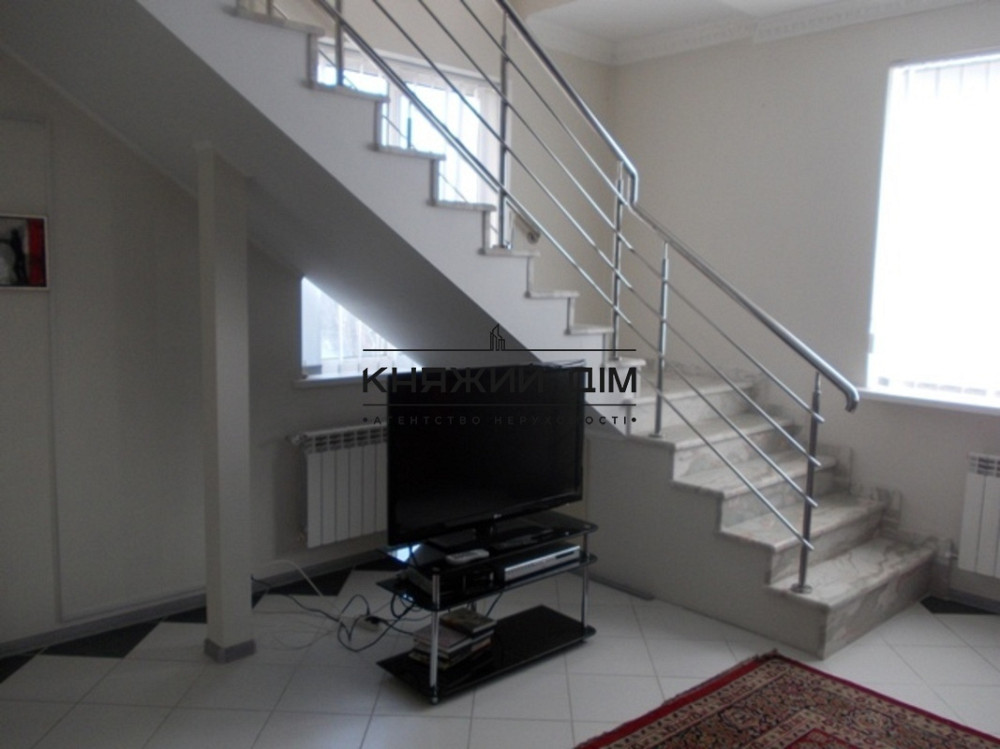 Продажа 3-х этажного дома на Осокорках. № 2211540 Київ - фото 11