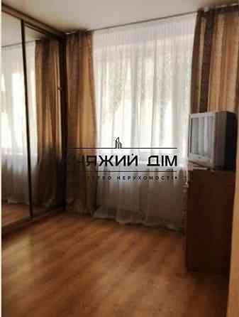 Оренда Квартира 1-кімнатна, 1/9 поверх на Бастионный пер. Kiev