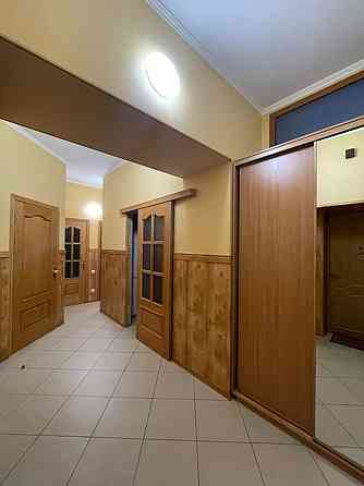 Оренда Квартира 2-кімнатна, 1/10 поверх на ул. Владимирская, 76 Київ