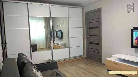 Оренда Квартира 2-кімнатна, 3/5 поверх на ул. Красноткацкая Киев