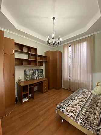 Продам красивый дом на 10 ст. Б.Фонтана Одеса