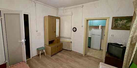 Продається фасадна  2-х кімнатна квартира (на землі) на Молдаванці Одеса