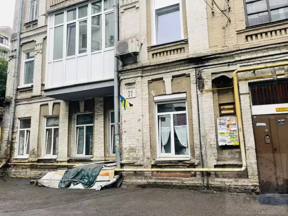 Продаж Квартира 2-кімнатна, 1/4 поверх на Межигірська вул., 32 Kiev - photo 1