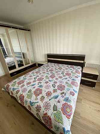 Оренда Квартира 3-кімнатна, 13/16 поверх на Князя Романа Мстиславича вул., д. 8 Киев