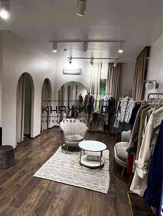 Оренда офісне приміщення на Золотоворотская ул. поверх - 1/4 Київ