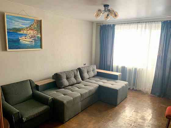 Оренда Квартира 1-кімнатна, 10/16 поверх на Повітряних Сил просп, 11 Kiev