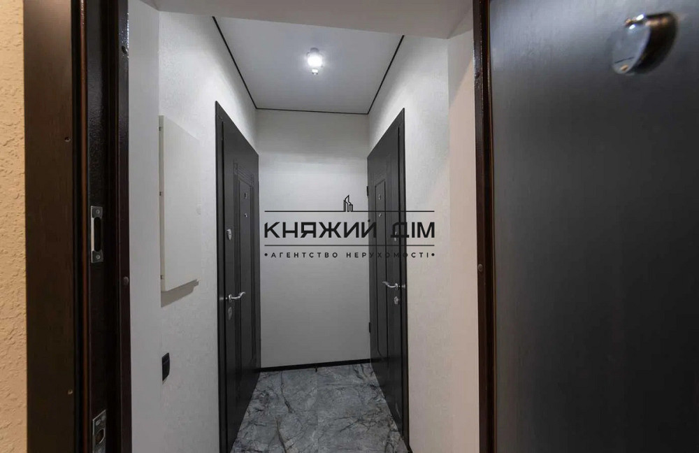 Продаж 1-но к. квартири в ЖК Варшавський. № 21146372 Київ - фото 2