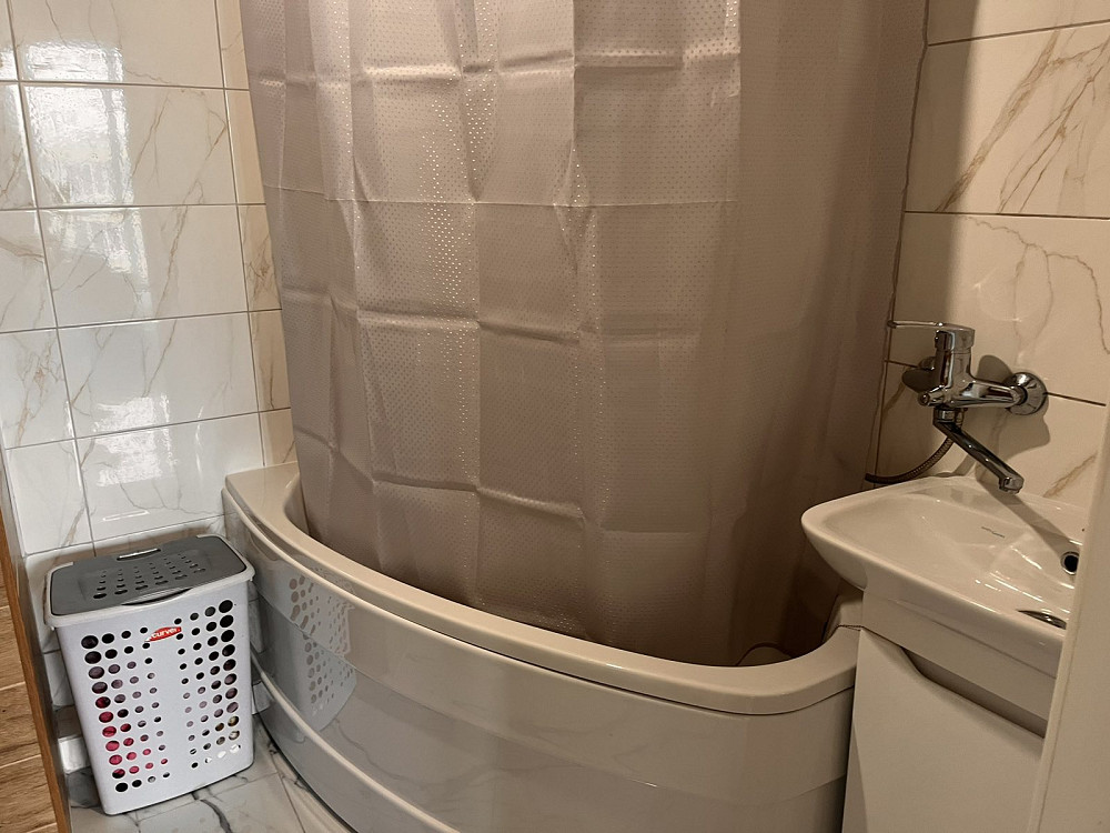 Продам современную 2-х комнатную квартиру на пос.Котовского (ул.Школьная)  - фото 13