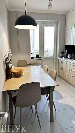 Продаж Квартира 3-кімнатна, 8/9 поверх на Конякіна Луцк