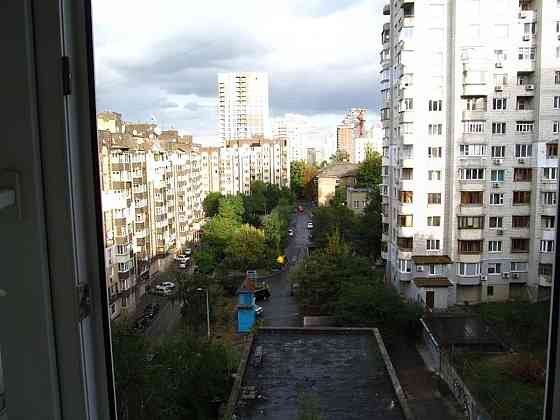 Оренда Квартира 1-кімнатна, 8/9 поверх на Валерія Лобановського просп., 130 Київ