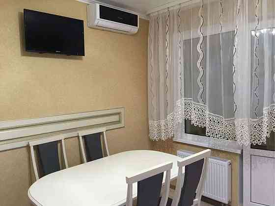 Оренда Квартира 1-кімнатна, 7/25 поверх на ул. Здолбуновская Київ