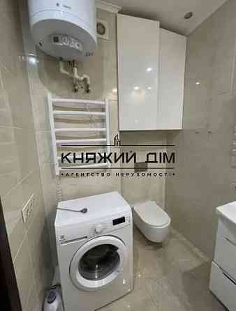 Оренда Квартира 1-кімнатна, 22/25 поверх на Пчелки Елены ул. Kiev