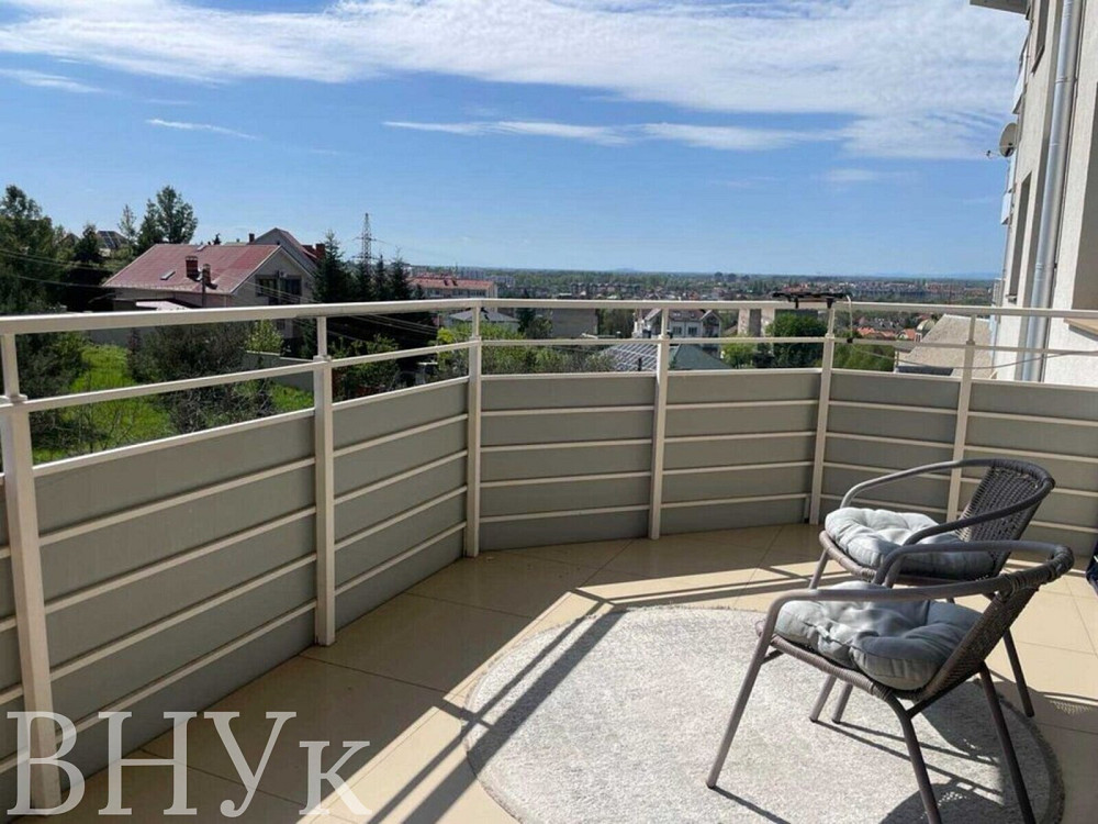 Продаж Квартира 2-кімнатна, 2/8 поверх на Університетська Ужгород - фото 1