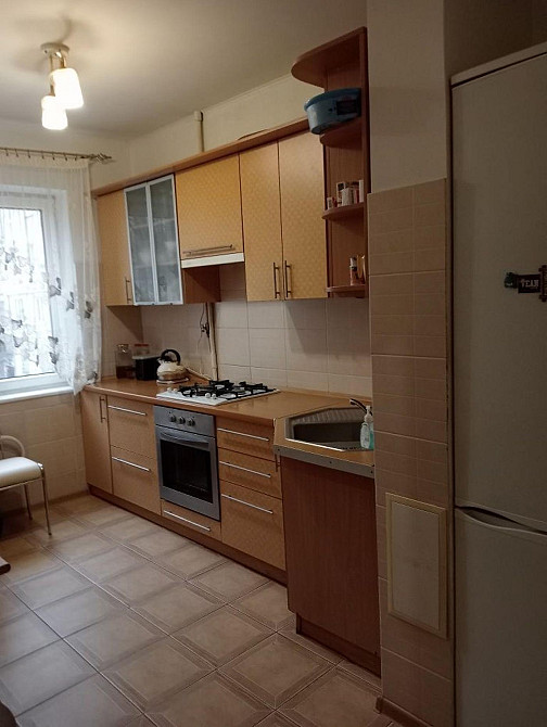 Продаж Квартира 3-кімнатна, 2/9 поверх на вул. Кулика і Гудечка Рівне - фото 2