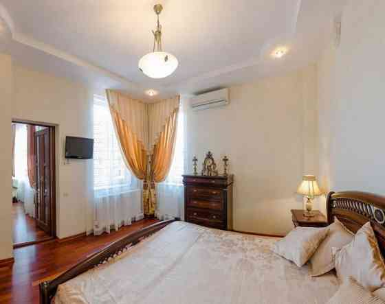 Оренда Квартира 1-кімнатна, 8/17 поверх на Шевченко проспект ул., 4б Одеса