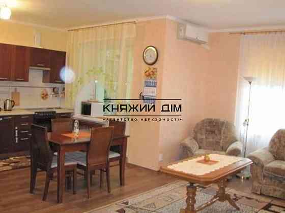 Оренда Квартира 3-кімнатна, 2/23 поверх на Ахматовой Анны ул. Киев