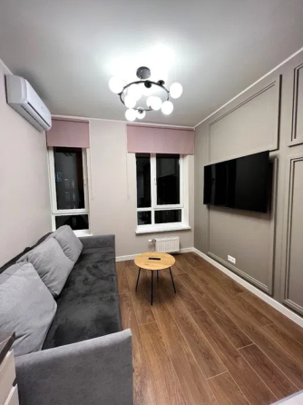 Продаж Квартира 1-кімнатна, 7/8 поверх на вул.Тадея Рильского, 3 Київ