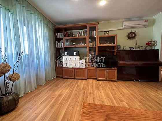 Продаж Квартира 3-кімнатна, 9/9 поверх на вул. Холодногірська Kharkiv