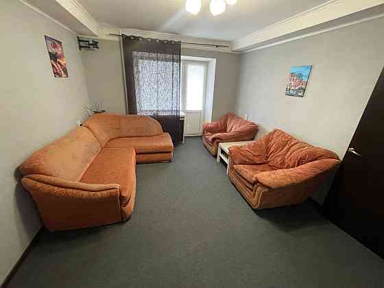 Оренда Квартира 3-кімнатна, 2/9 поверх на Шолом-Алейхема, 1 Київ