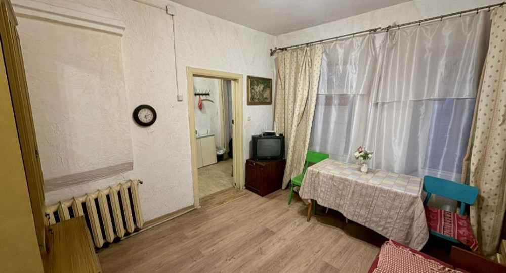 Продається фасадна  2-х кімнатна квартира (на землі) на Молдаванці Одеса - фото 1