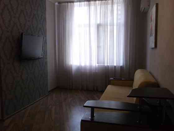 Оренда Квартира 1-кімнатна, 2/23 поверх на Ахматовой Анны ул. Київ