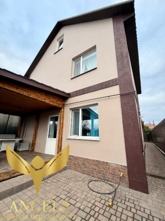 Продажа 3-этажный Дом с участком 3.4 сот 165 кв.м 4 комн. на провулок Акимівський Кропивницкий