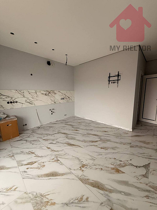 Продаж Квартира 1-кімнатна, 3/4 поверх на Головна  - фото 4