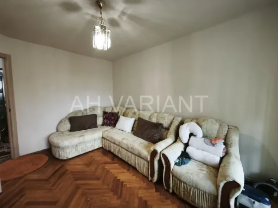 For sale 2-room Apartment 48 sq.m Грушевського 31 Uzhhorod