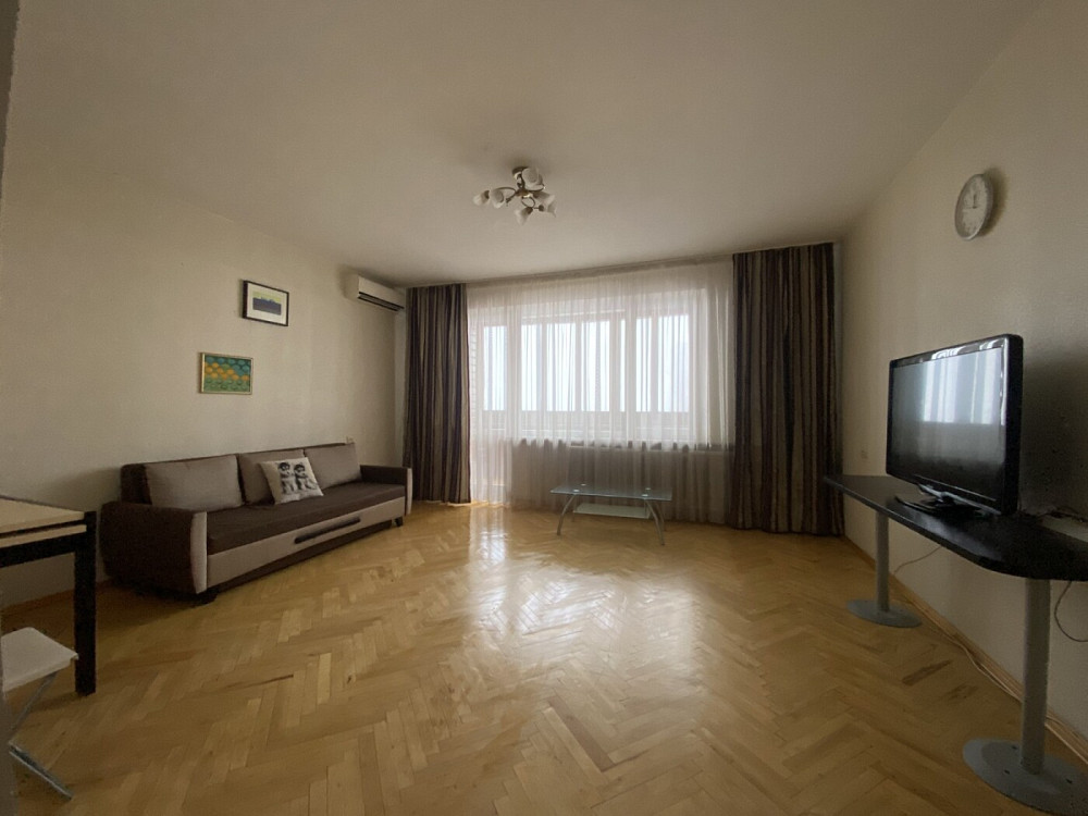 Оренда Квартира 3-кімнатна, 14/18 поверх на улица Старонаводницкая, д.6 Kiev - photo 2