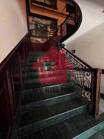 Оренда приміщення вільного призначення на Жупанатська пл. поверх - 2/8 Uzhhorod