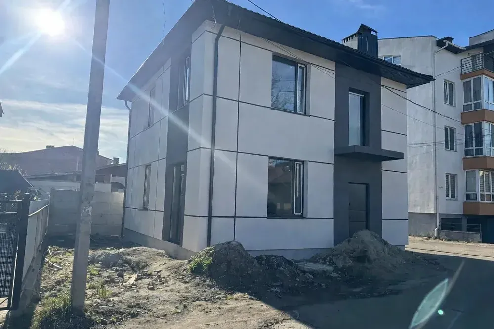 Продаж 2-поверховий Будинок 130 кв.м 4 кімн. на чиста Івано-Франківськ - фото 1