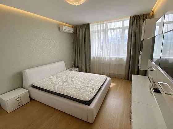 Оренда Квартира 1-кімнатна, 14/18 поверх на ул. Вадима Гетьмана Kiev