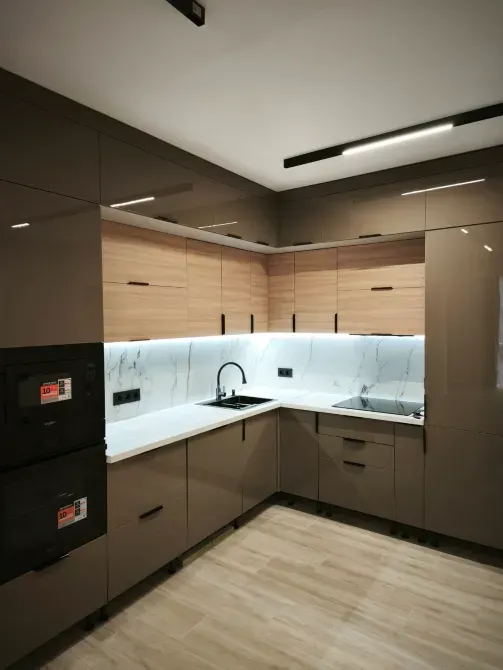 Продажа 1к Квартира 44 кв.м Тлехаса 19 Ужгород - изображение 2