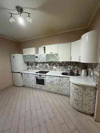 Продаж Квартира 2-кімнатна, 1/16 поверх на Воскресенська вул., 16г Киев