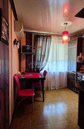 Продаж Квартира 3-кімнатна, 6/9 поверх на вул. Перемоги Kharkiv