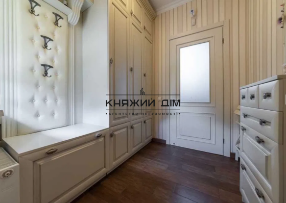 Оренда Будинок на Николаевская ул. 